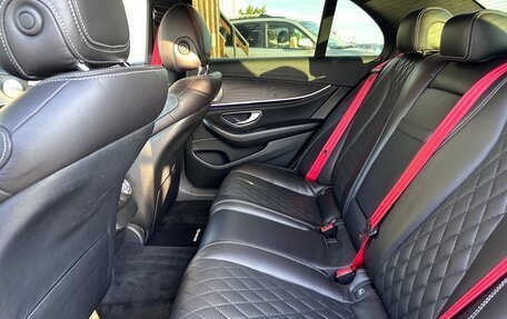 Mercedes-Benz E-Класс, 2018 год, 2 740 000 рублей, 19 фотография