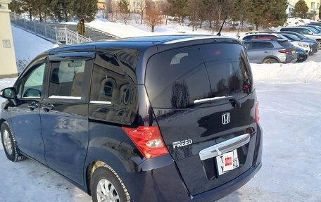 Honda Freed I, 2010 год, 990 000 рублей, 2 фотография