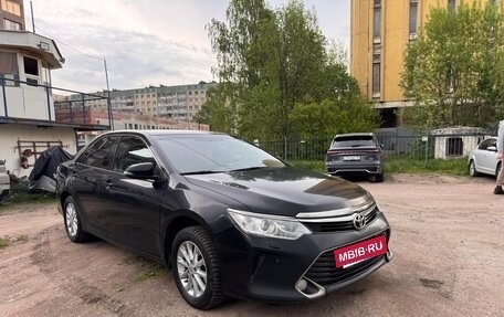 Toyota Camry, 2016 год, 1 680 000 рублей, 3 фотография