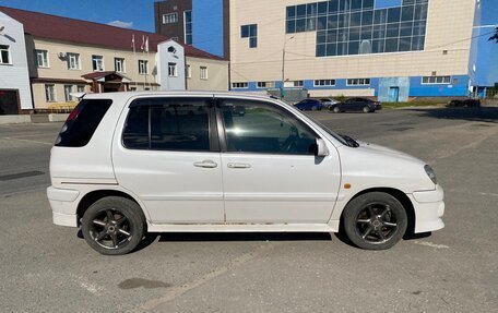 Toyota Raum I, 2000 год, 370 000 рублей, 4 фотография