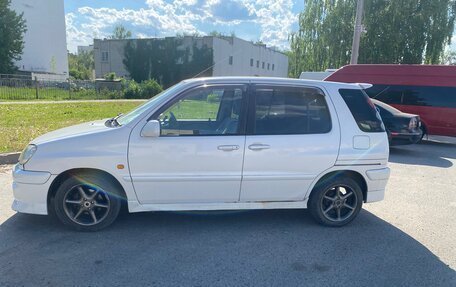 Toyota Raum I, 2000 год, 370 000 рублей, 3 фотография