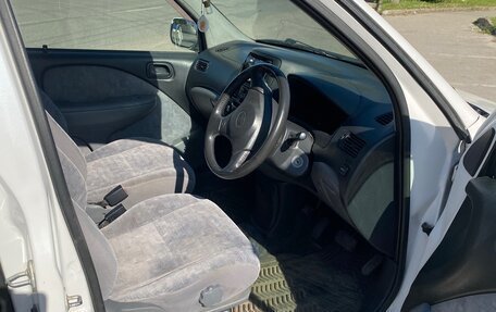 Toyota Raum I, 2000 год, 370 000 рублей, 6 фотография