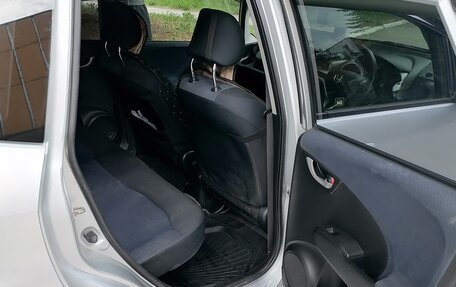 Honda Fit III, 2010 год, 800 000 рублей, 9 фотография