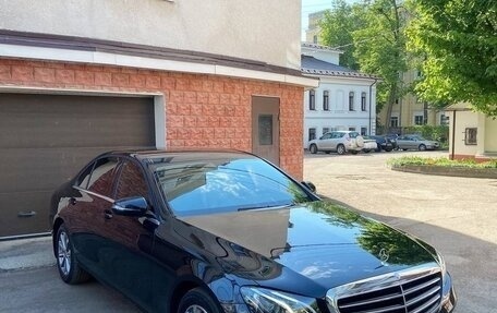 Mercedes-Benz E-Класс, 2016 год, 3 000 000 рублей, 3 фотография