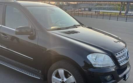 Mercedes-Benz M-Класс, 2010 год, 1 700 000 рублей, 2 фотография