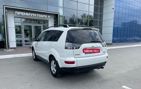Mitsubishi Outlander III рестайлинг 3, 2011 год, 1 270 000 рублей, 6 фотография