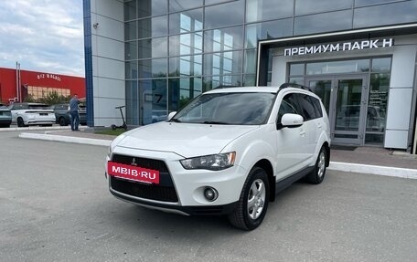 Mitsubishi Outlander III рестайлинг 3, 2011 год, 1 270 000 рублей, 4 фотография