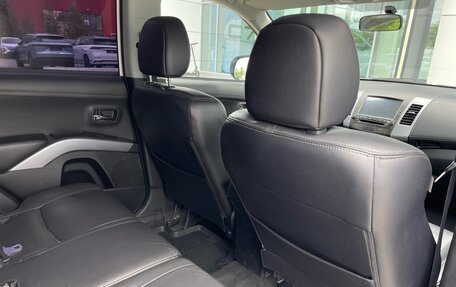 Mitsubishi Outlander III рестайлинг 3, 2011 год, 1 270 000 рублей, 17 фотография