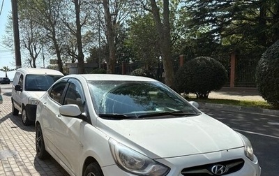 Hyundai Solaris II рестайлинг, 2012 год, 800 000 рублей, 1 фотография