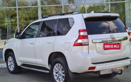 Toyota Land Cruiser Prado 150 рестайлинг 2, 2017 год, 4 050 000 рублей, 3 фотография