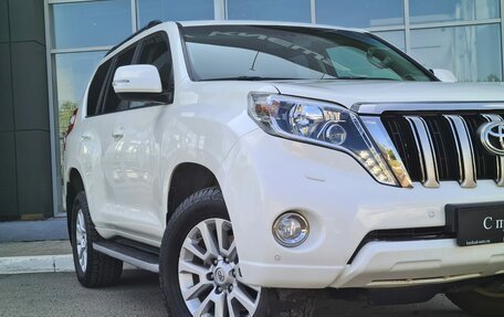 Toyota Land Cruiser Prado 150 рестайлинг 2, 2017 год, 4 050 000 рублей, 14 фотография