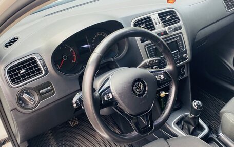 Volkswagen Polo VI (EU Market), 2018 год, 1 270 000 рублей, 24 фотография
