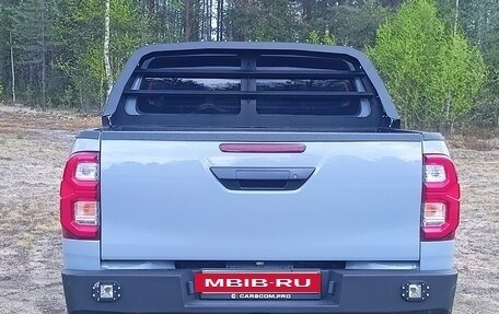 Toyota Hilux VIII, 2018 год, 3 600 000 рублей, 5 фотография