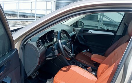 Volkswagen Tiguan II, 2018 год, 2 500 000 рублей, 9 фотография