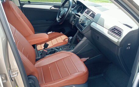 Volkswagen Tiguan II, 2018 год, 2 500 000 рублей, 7 фотография