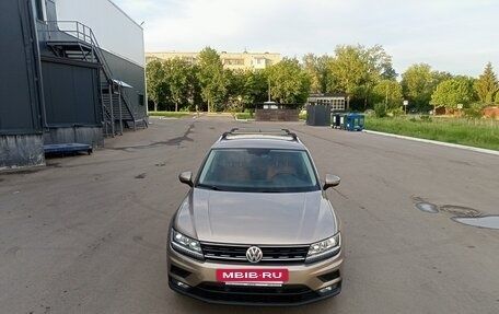 Volkswagen Tiguan II, 2018 год, 2 500 000 рублей, 5 фотография