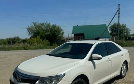 Toyota Camry, 2017 год, 2 200 000 рублей, 5 фотография