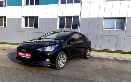 Hyundai Solaris II рестайлинг, 2020 год, 1 750 000 рублей, 4 фотография