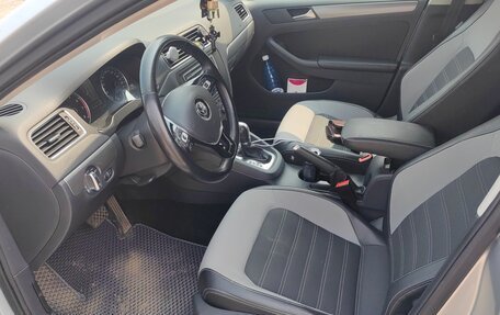 Volkswagen Jetta VI, 2014 год, 1 300 000 рублей, 6 фотография