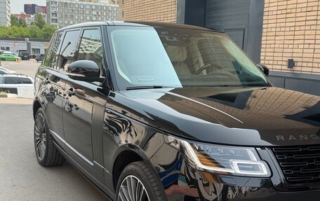 Land Rover Range Rover IV рестайлинг, 2019 год, 12 000 000 рублей, 3 фотография