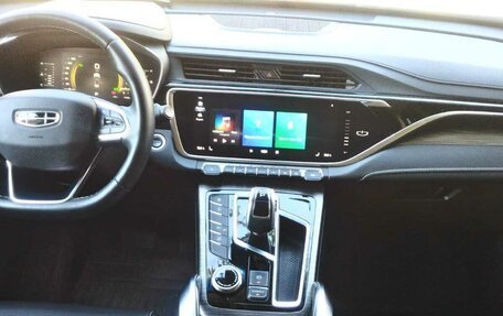 Geely Atlas, 2023 год, 2 300 000 рублей, 5 фотография