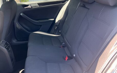 Volkswagen Jetta VI, 2013 год, 1 300 000 рублей, 15 фотография