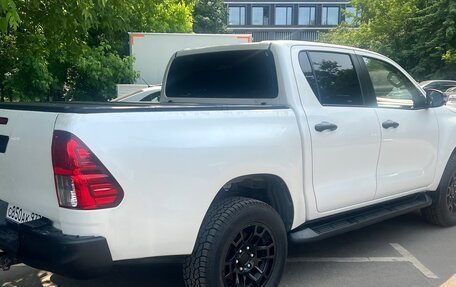 Toyota Hilux VIII, 2020 год, 4 444 444 рублей, 4 фотография