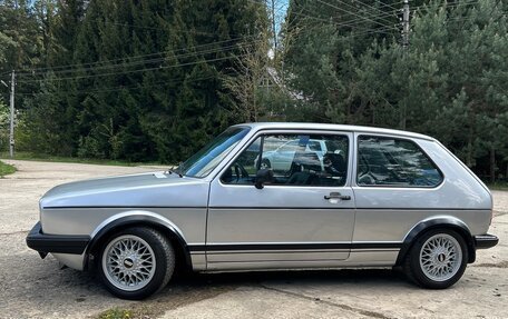 Volkswagen Golf VI, 1982 год, 850 000 рублей, 2 фотография