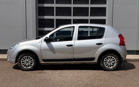 Renault Sandero I, 2013 год, 650 000 рублей, 2 фотография