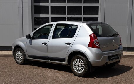 Renault Sandero I, 2013 год, 650 000 рублей, 3 фотография