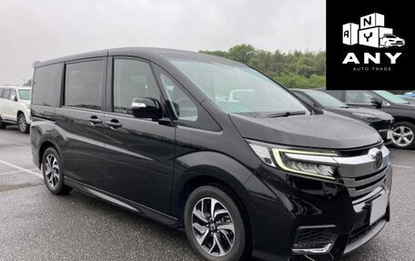 Honda Stepwgn IV, 2021 год, 1 850 000 рублей, 1 фотография