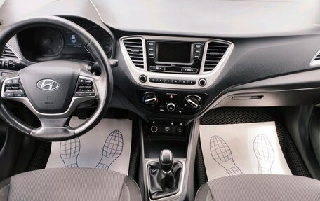 Hyundai Solaris II рестайлинг, 2019 год, 950 000 рублей, 7 фотография