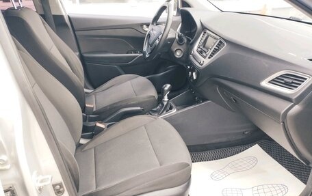 Hyundai Solaris II рестайлинг, 2019 год, 950 000 рублей, 10 фотография
