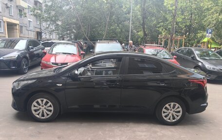 Hyundai Solaris II рестайлинг, 2020 год, 1 500 000 рублей, 4 фотография