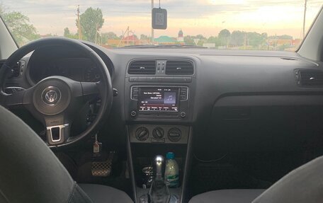 Volkswagen Polo VI (EU Market), 2011 год, 645 000 рублей, 4 фотография