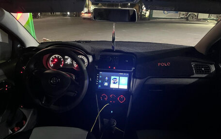 Volkswagen Polo VI (EU Market), 2018 год, 1 050 000 рублей, 5 фотография