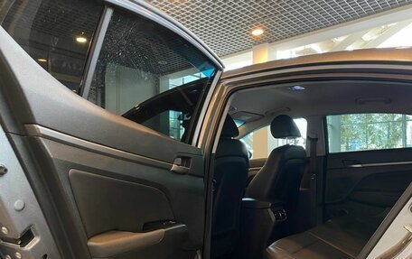 Hyundai Elantra VI рестайлинг, 2016 год, 1 340 000 рублей, 24 фотография