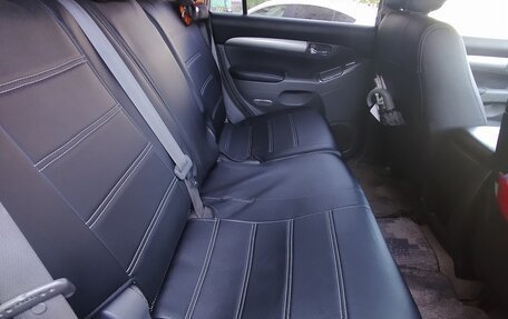 Toyota Land Cruiser Prado 120 рестайлинг, 2002 год, 1 650 000 рублей, 4 фотография