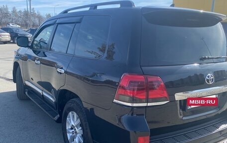Toyota Land Cruiser 200, 2015 год, 4 200 000 рублей, 4 фотография