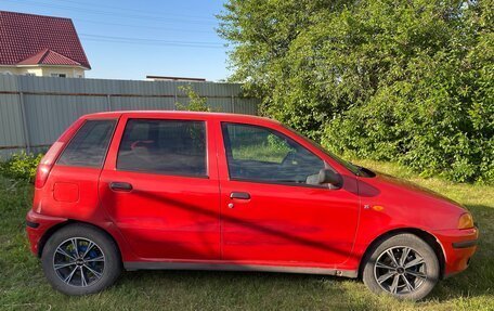 Fiat Punto III Punto Evo рестайлинг, 1998 год, 230 000 рублей, 3 фотография