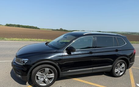 Volkswagen Tiguan II, 2021 год, 3 000 000 рублей, 3 фотография