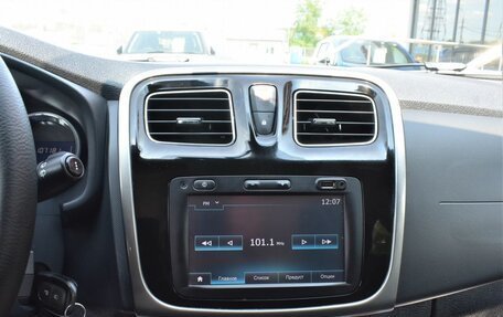 Renault Sandero II рестайлинг, 2016 год, 959 000 рублей, 18 фотография