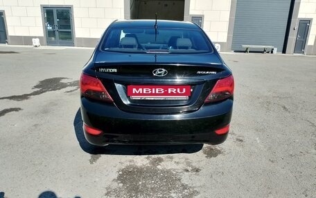 Hyundai Solaris II рестайлинг, 2011 год, 700 000 рублей, 5 фотография