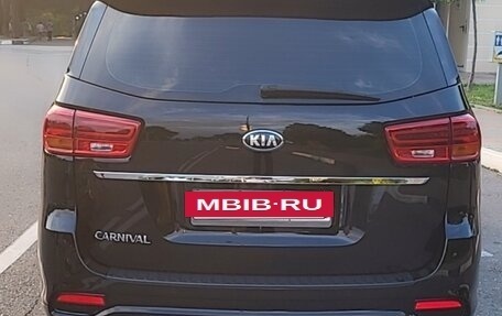 KIA Carnival, 2020 год, 3 470 000 рублей, 9 фотография