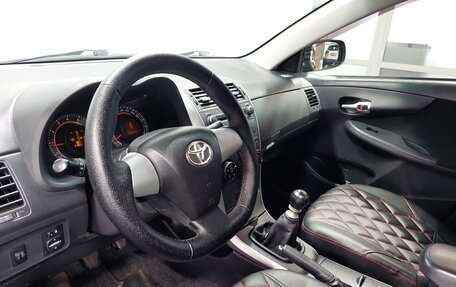 Toyota Corolla, 2011 год, 930 000 рублей, 12 фотография