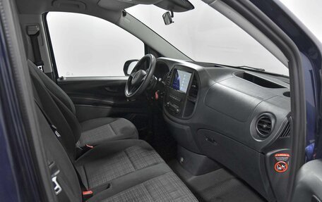 Mercedes-Benz Vito, 2018 год, 3 070 000 рублей, 18 фотография