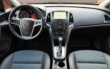 Opel Astra J, 2013 год, 1 050 000 рублей, 8 фотография
