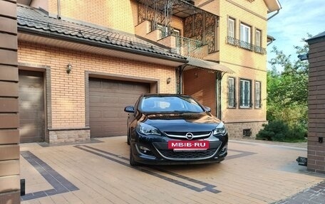 Opel Astra J, 2013 год, 1 050 000 рублей, 2 фотография