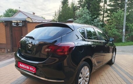 Opel Astra J, 2013 год, 1 050 000 рублей, 5 фотография