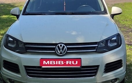 Volkswagen Touareg III, 2010 год, 2 050 000 рублей, 2 фотография